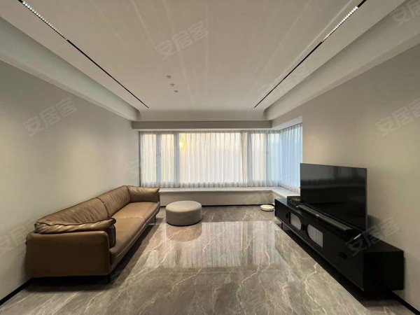 珠海高新区唐家湾翠湖香山百合苑翠湖香山百合苑 3室2厅2卫  电梯房