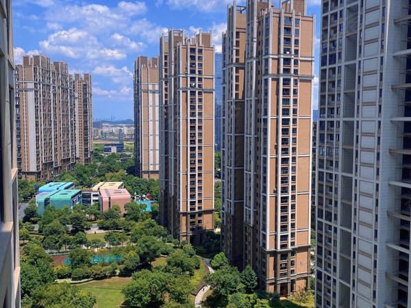 杭州临安青山湖越秀星汇城后湾个人,低价!低价主卧可燃气烧饭,带独卫!