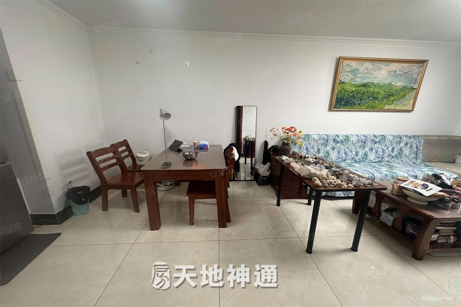 安乐馨居(东区)1室2厅1卫70.51㎡南95万