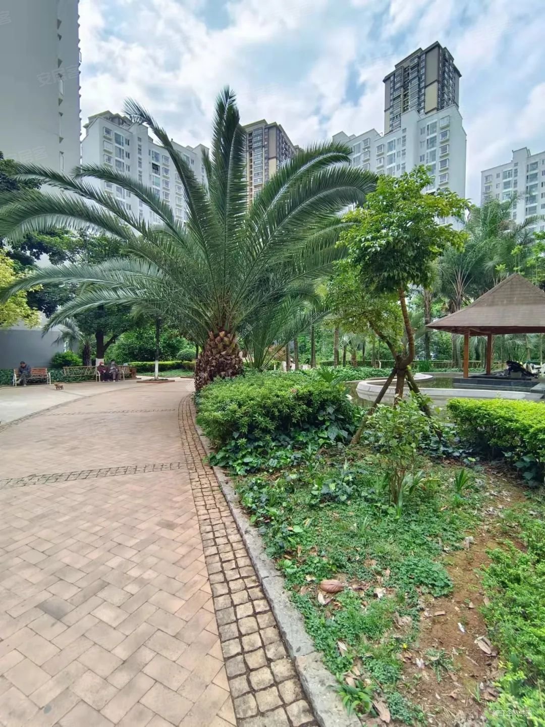 世博园低碳中心旁云南映象小区132平精装四房出售随时看房