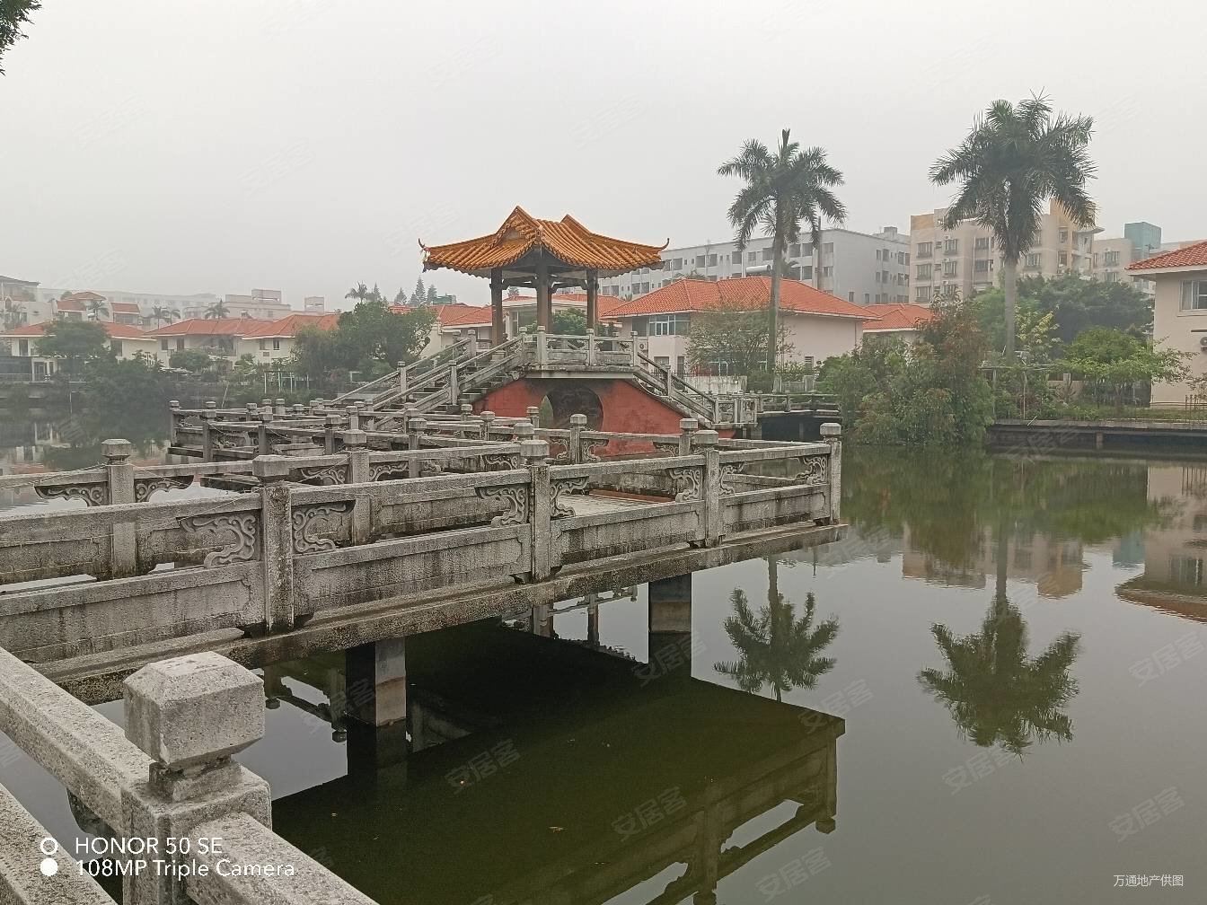 急售丽湖山庄朝南大3房小区中间非常安静随时看房