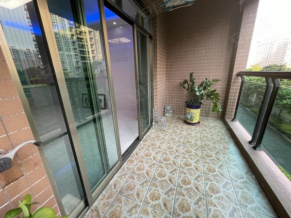 东莞塘厦新行政中心隆福花园隆福花园3房2卫精装修出租房子保养好