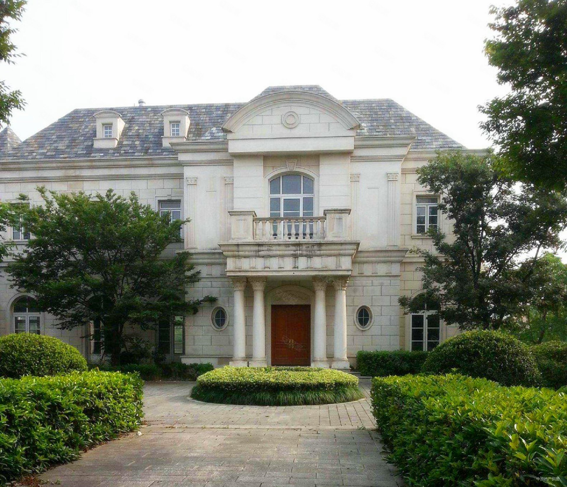 花园3000平带私家泳池, 知名企业家吉宅出售,仁恒滨江园(别墅)二史靠