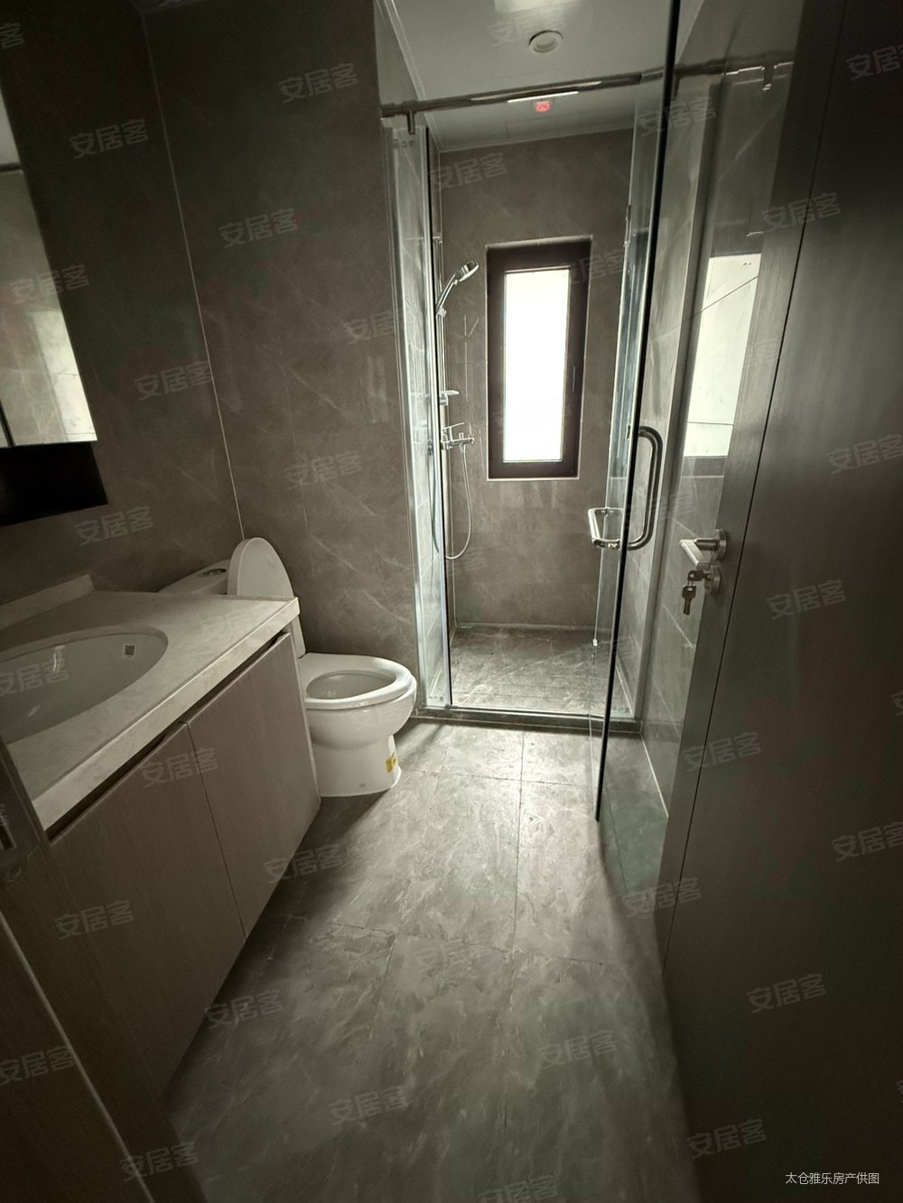 心望雅苑3室2厅2卫105㎡南北168万