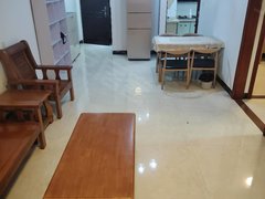 佛山三水南边生活便利，周边配套齐全。离大日头也近，小区环境优美出租房源真实图片