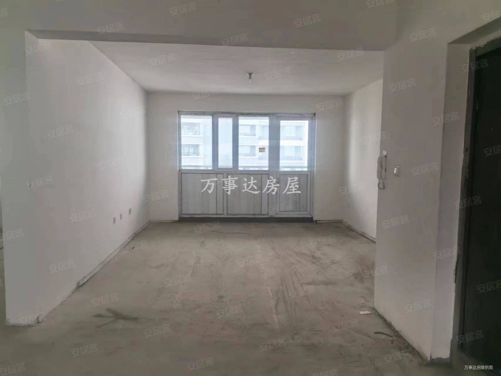 城南景苑3室2厅1卫135.46㎡南北55.6万