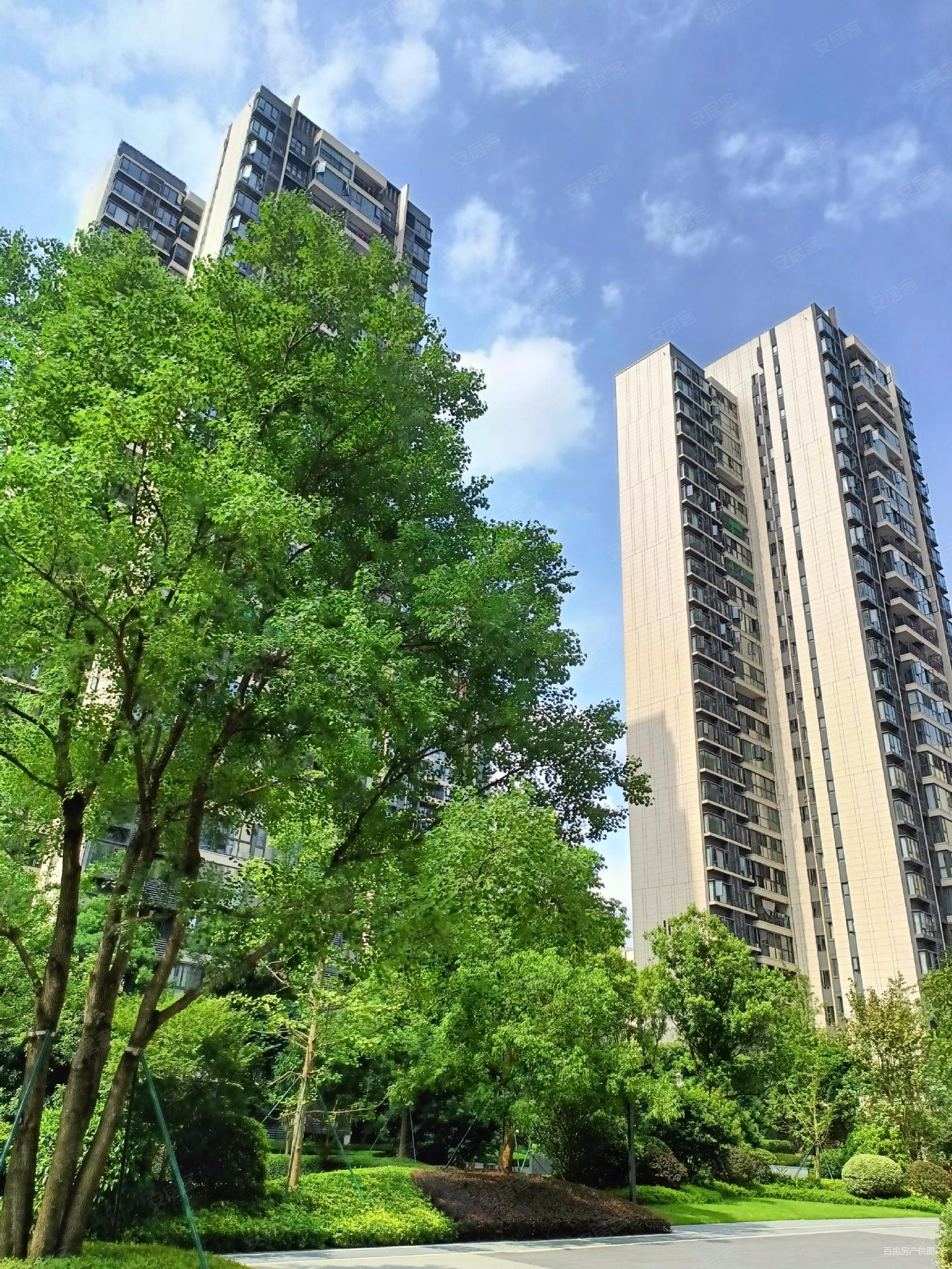 一期现房华润静兰湾钥匙在手随时看房送车位来电看房