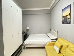 文山文山市新市医院文山学院 盘龙体育馆旁边 月付押一付一 拎包入住 可短租出租房源真实图片