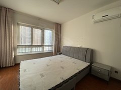 郓城郓城城区郓城市区中央学府男生合租 主卧带卫生间 家具家电齐全 拎包入住出租房源真实图片