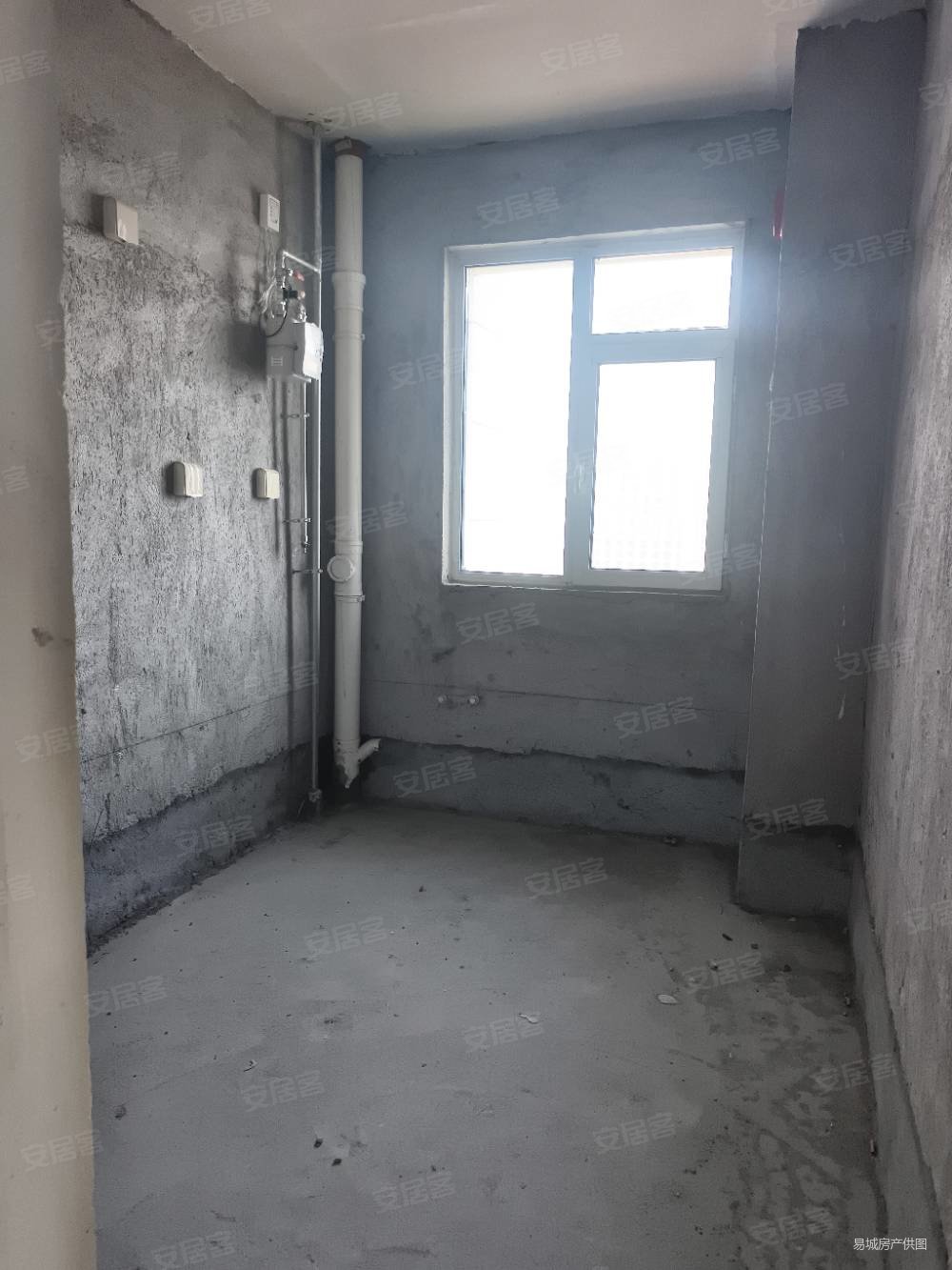 东方维也纳3室2厅2卫131㎡南北88万