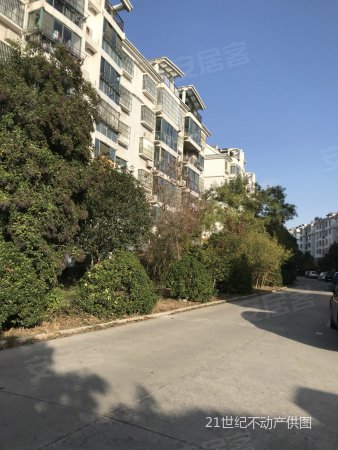 寿县 现代汉城 精装修 2室2厅 前后双阳台 前无遮挡采光