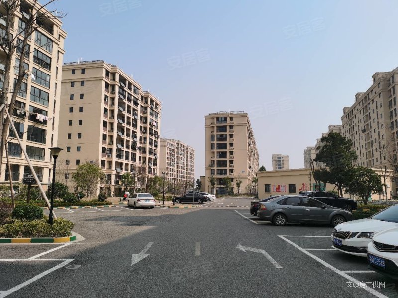 众安四室两厅两卫,东边套双阳台,好楼层看房有钥匙,众安山水苑二手房