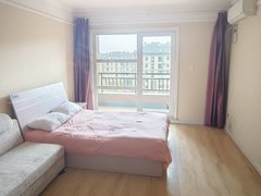 威海乳山市银滩出租，大学旁边翰林名苑小区，电梯一居室，精装拎包出租房源真实图片