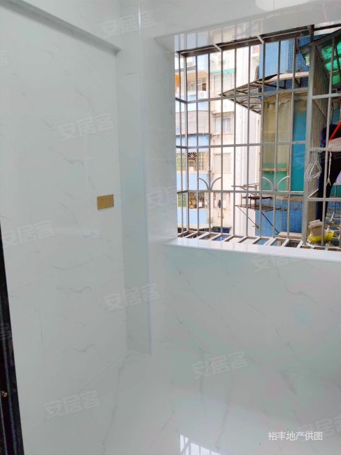 云顶花园 3 房  79.5 方 配套成熟 近地铁 拎包入住