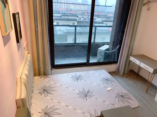 无锡锡山东亭品源玺悦珑庭可月付短租 东亭地铁口 八佰伴中心 绿地