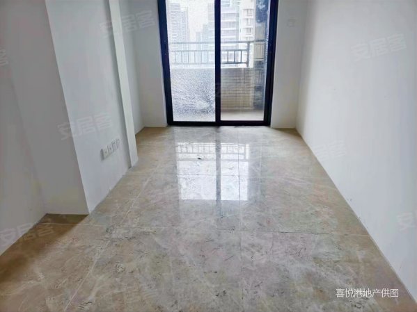 雅居乐三江府靓楼层南向大阳台全新未住过