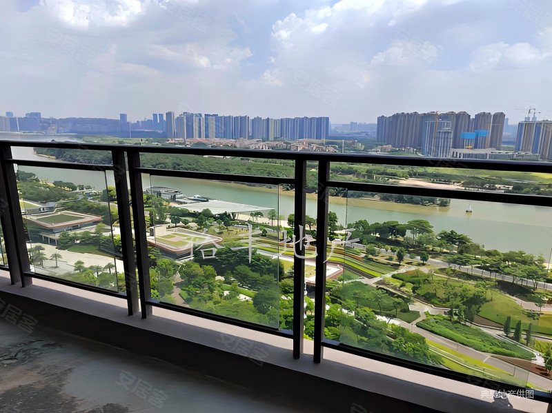 泰禾佛山院子308方1188万一线江景