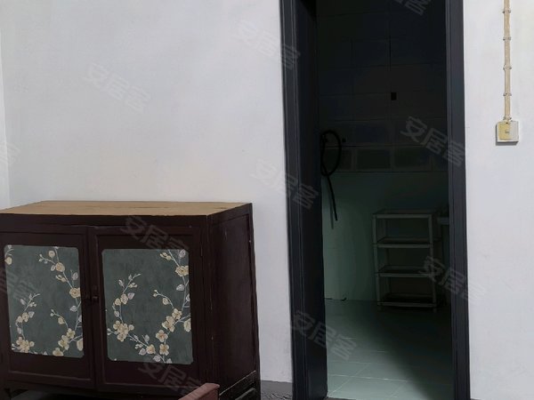 恩施恩施市金桂大道黄家榜农民小区黄家榜农民小区 4室2厅2卫出租房源真实图片