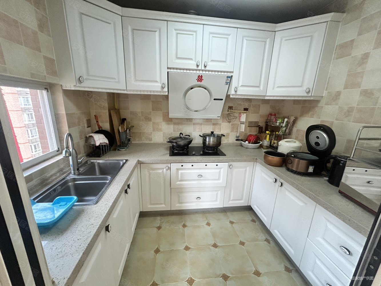 百事威尊邸二期3室2厅2卫134㎡南北55万