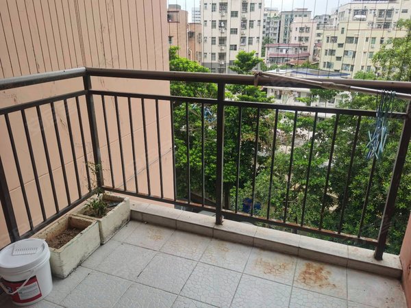 深圳宝安后瑞金达花园1号线后瑞地铁站黄田利锦金达花园达利花园电梯2