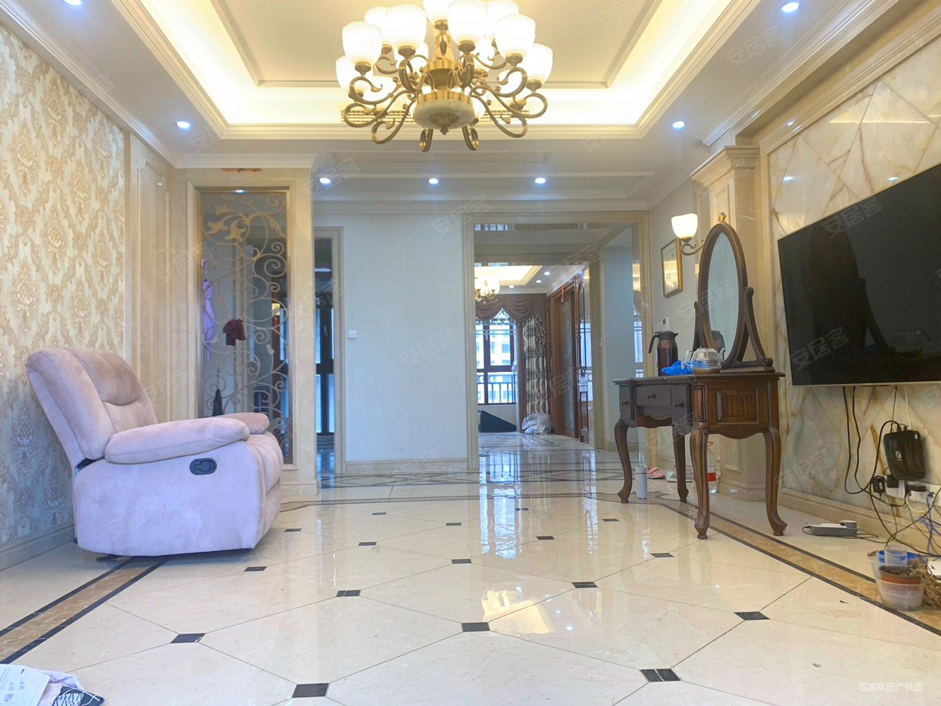 琴湖壹号豪装诚心卖四房两卫满两年琴湖小镇隔壁先到先得招商城边