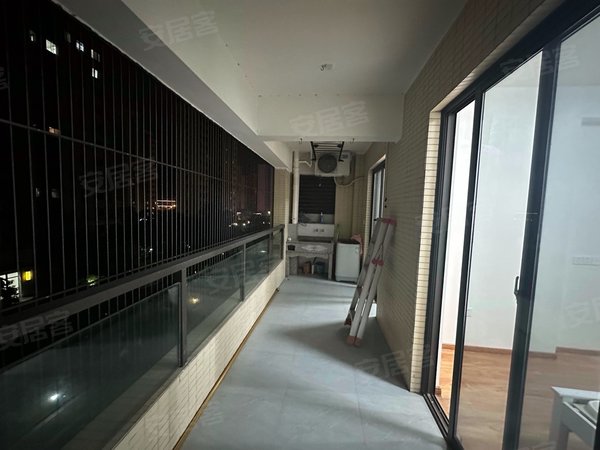 福州连江县城恒宇观邸花园恒宇国际观邸,树德对面,三房两卫,家具齐全