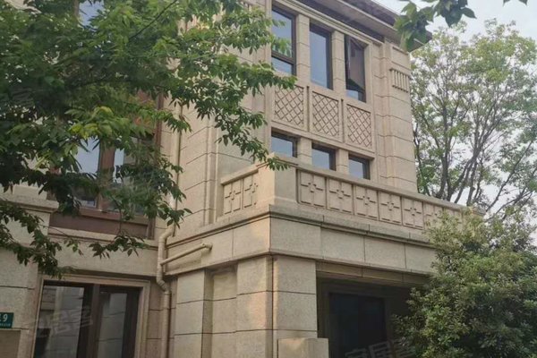 朱家角小学,泰安幼儿园 其他经纪人对中骏雍景湾(东区)的解读