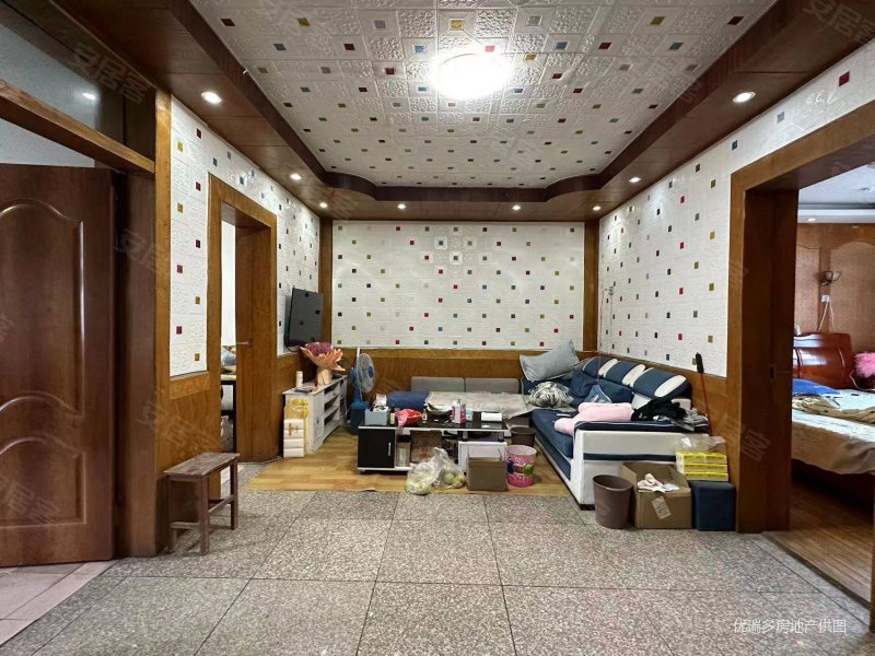 锦江花园3室2厅1卫87㎡南北41万