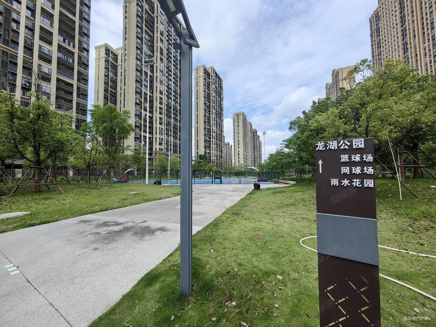 三房看公园,高楼层,总价低,龙湖嘉天下紫宸(一期)二手房,135万,3室2厅