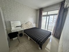 聊城东昌府聊城大学实拍,金柱大学城A区,阳台房间,可押一付一领包入住出租房源真实图片