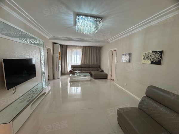 沈阳浑南奥体中心浦江苑御品浦江苑御品123平米大两室全天采光三楼