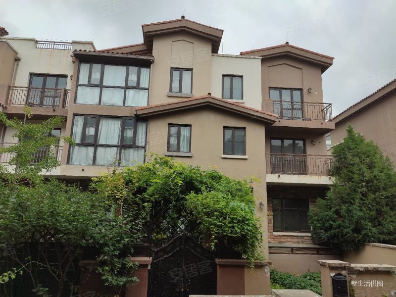 潮白河孔雀城汇景园4室3厅5卫252㎡南北530万