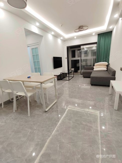 439万买深业东岭二期满5年随时以看房看黄贝岭公园