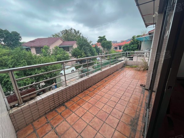 深圳龙岗横岗翠湖山庄(别墅)翠湖山庄独栋别墅出租 简装带大花园 临