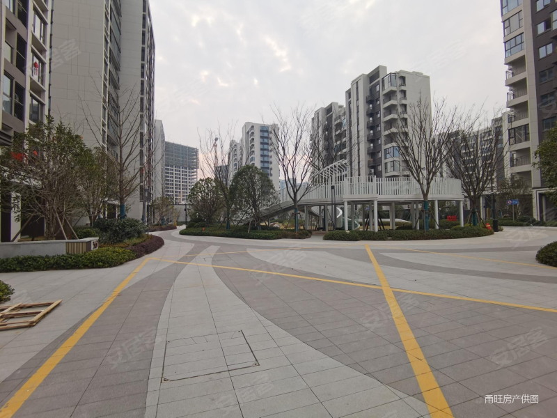 宁波房产网>宁波二手房>海曙二手房>望春二手房>宝龙雅戈尔江汇城(27