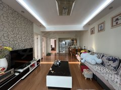 保山隆阳南城九龙半岛旁，汇金大厦三室精装修，家具家电齐全，领包入住，出租房源真实图片