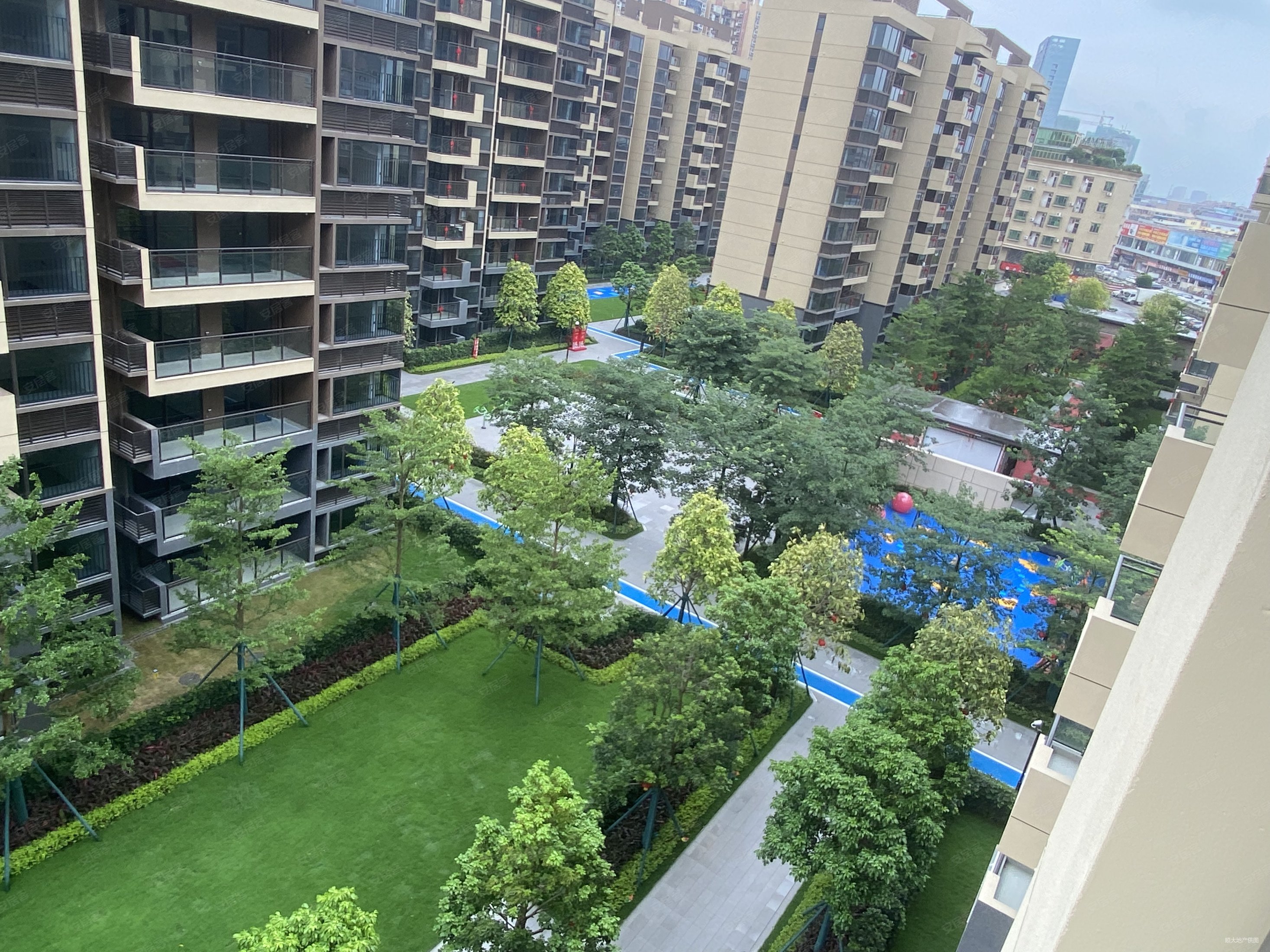 万科中天金域世家3室2厅1卫80.27㎡南北189万