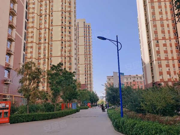 保定莲池长城家园蓝湖郡出租爱情广场旁蓝湖郡两室1400邻长城股份哈弗