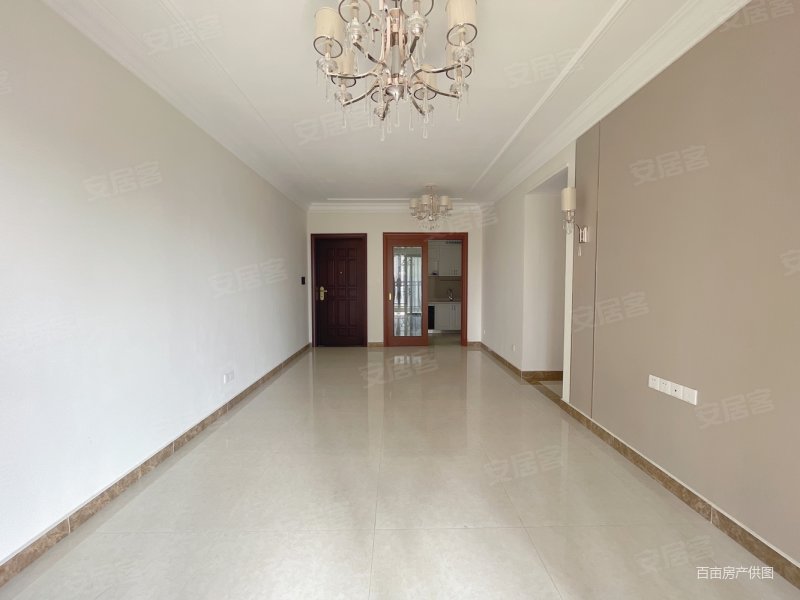 保真恒大御府三期精装朝南3房没住过有钥匙