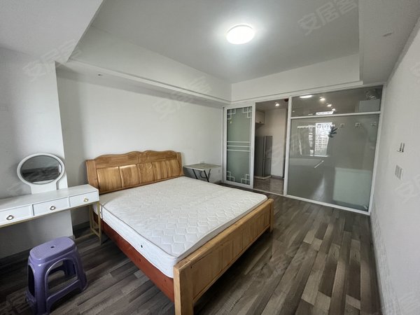 福州仓山三叉街海通广场三叉街 地铁口 精装独门独户单身公寓 拎包