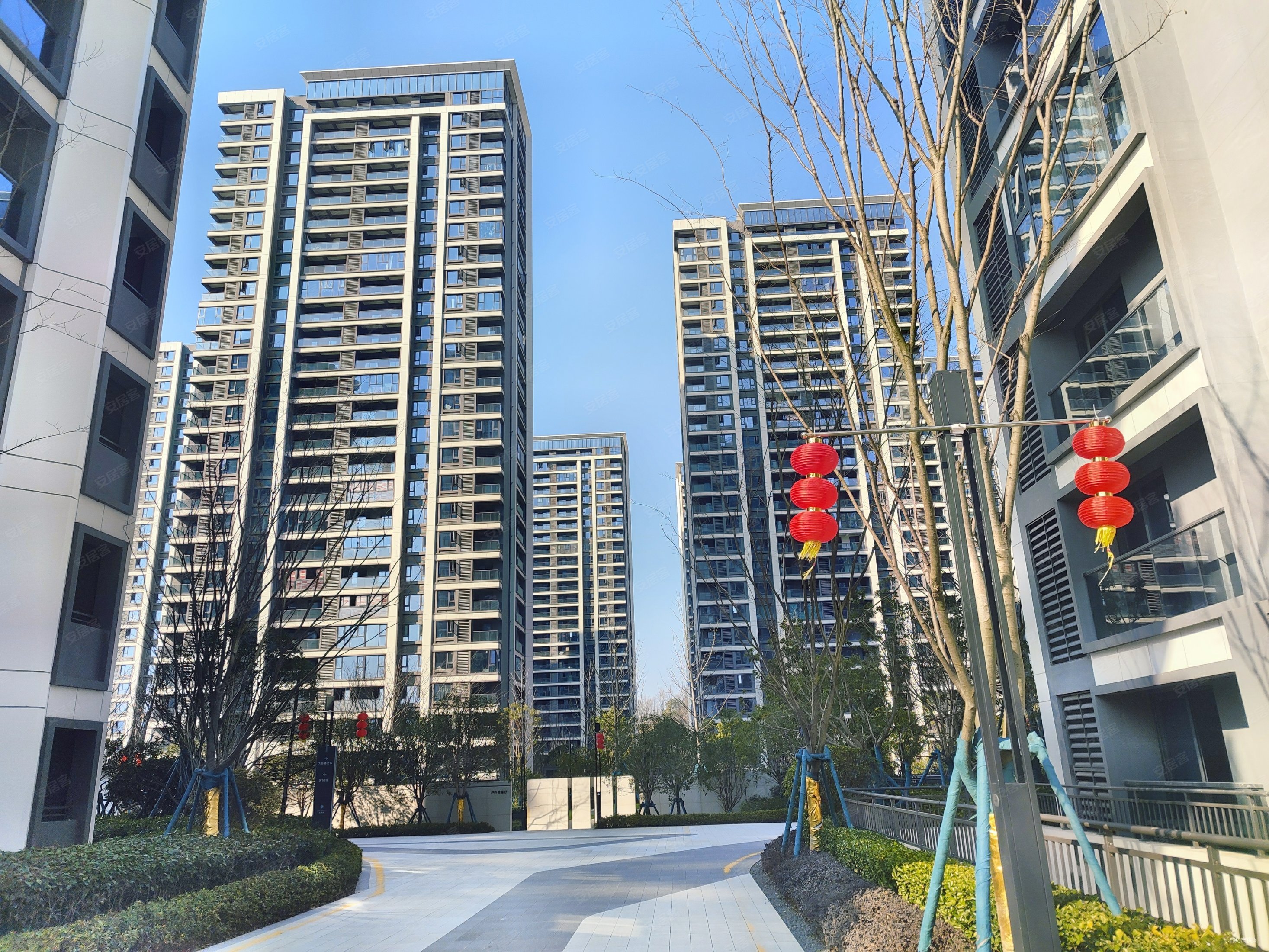 越秀悦映城地铁口3房户型方正