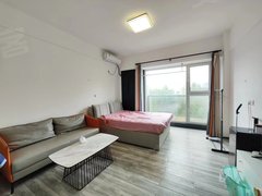 新上 新东升福园 一室小公寓 家具全 干净整洁 半年起租