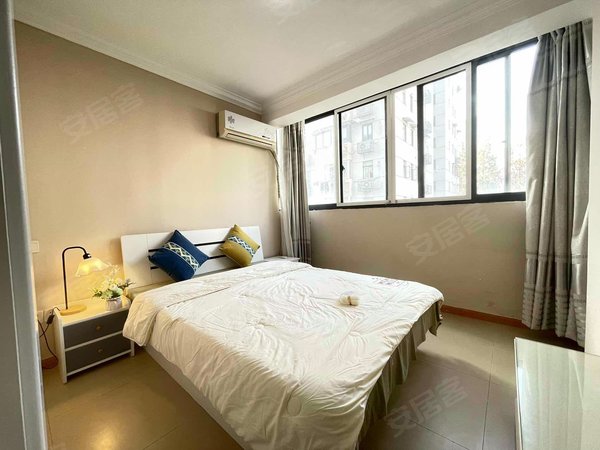 上海浦东陆家嘴东港公寓照片上门实拍,实图实价,可办理居住证,地铁2.