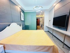 重庆南岸学府大道近轻轨1.8米床大单配 零虚假房源 可短租 可月付出租房源真实图片