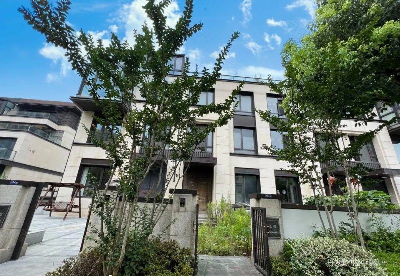 国瑞熙墅(别墅)4室3厅3卫280㎡南北985万