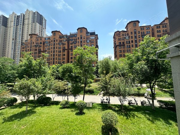 西安经开区北苑汇通太古城二期(英皇之都)北苑地铁口 文景商务广场 经