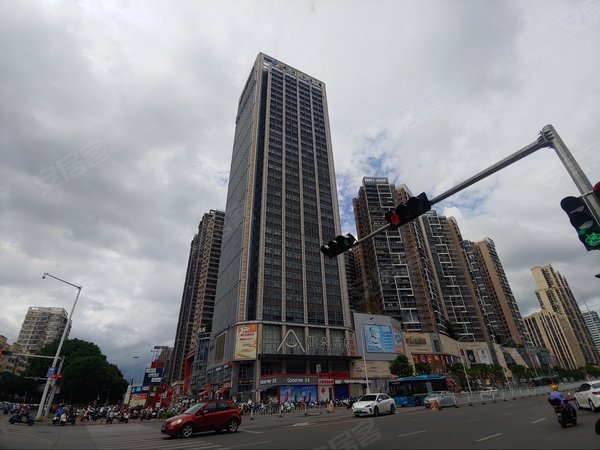 南宁西乡塘北湖大唐天城大唐天城写字楼 100平米 办公用 大开间 可改