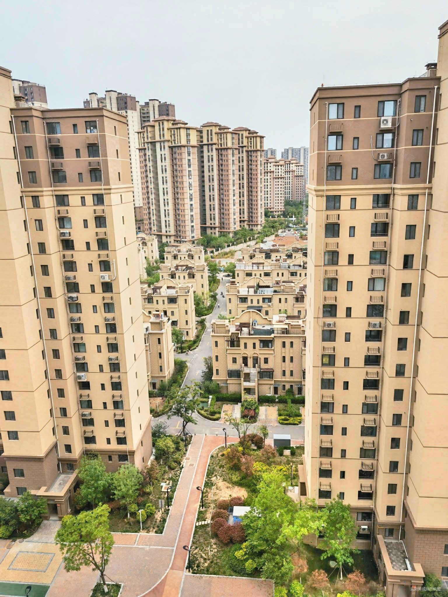 凭海临风(四期御苑)二手房,200万,4室2厅,3卫,143平米-青岛安居客