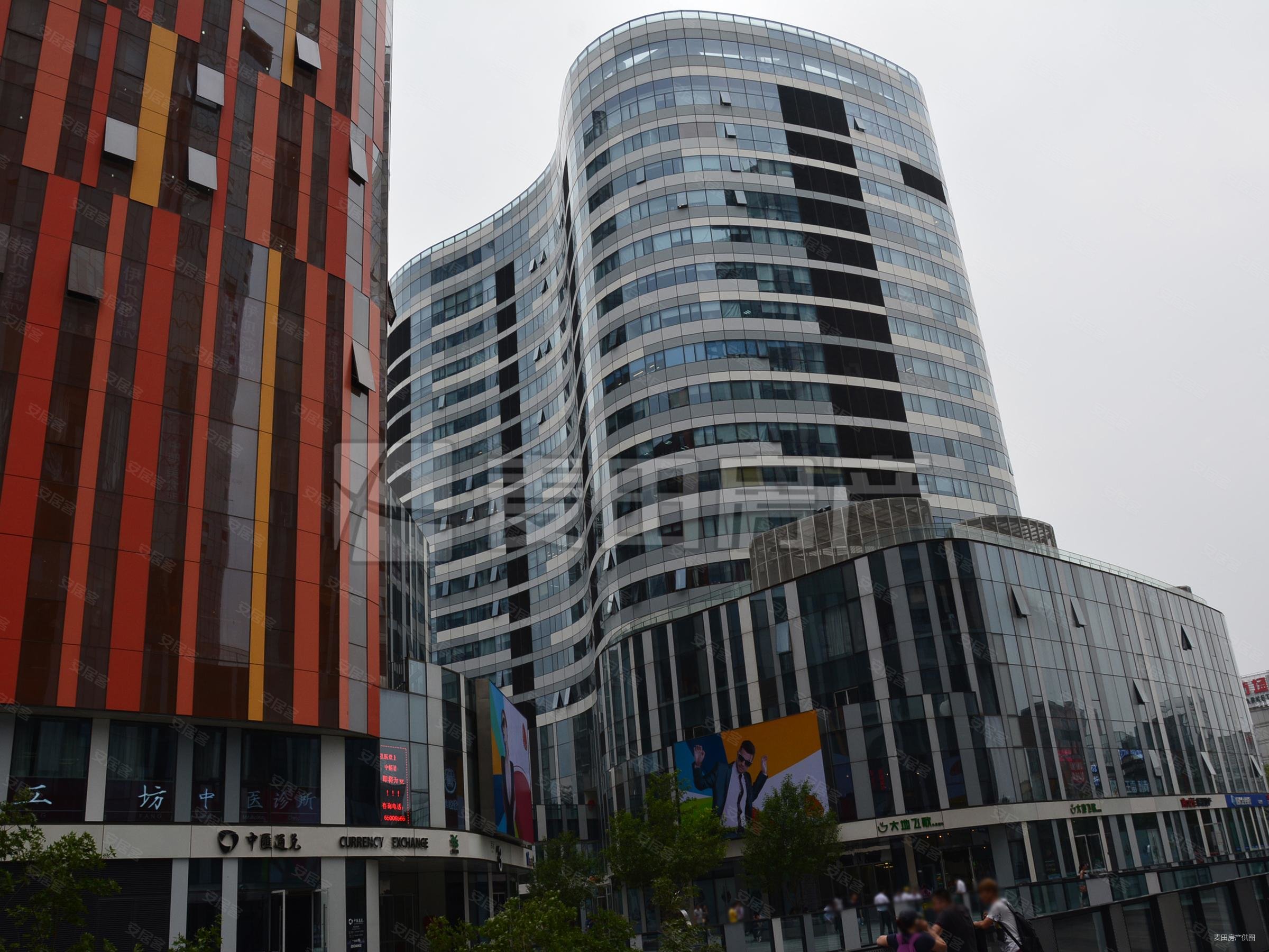 三里屯soho公寓2室2厅2卫148.6㎡东北1200万