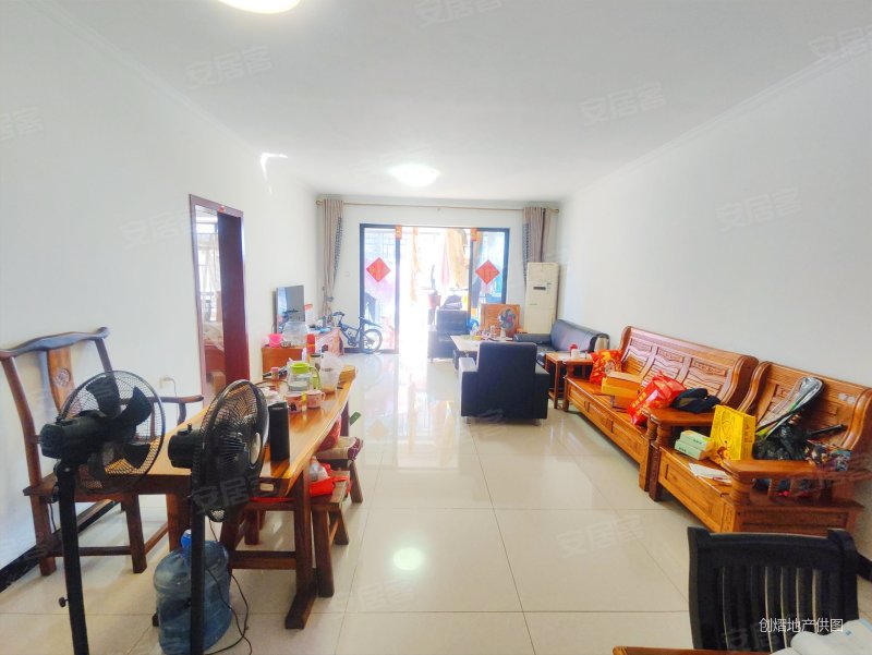 南山丰景花园(二期) 精装好房 中间楼层 带电梯 双卫格局